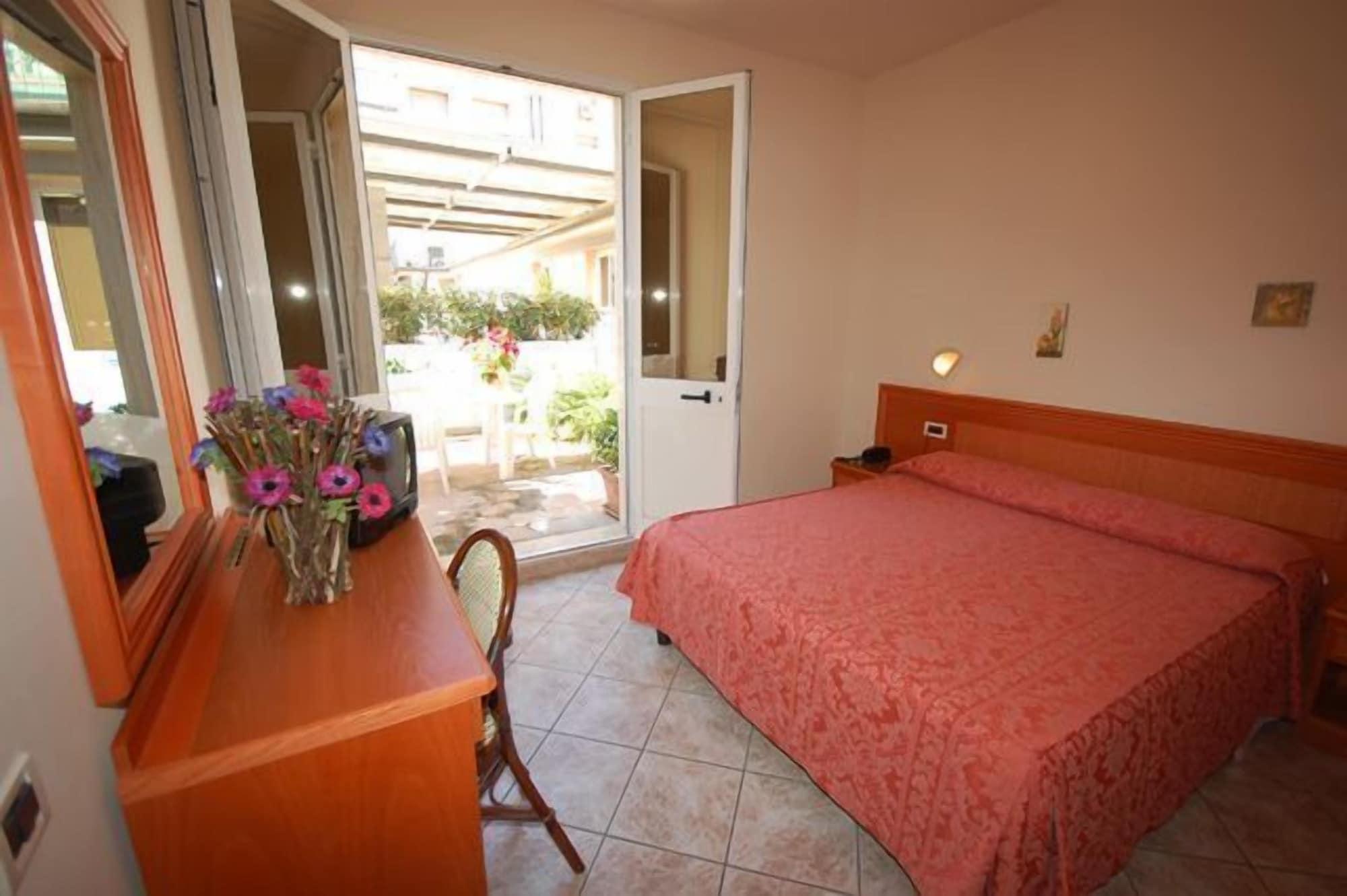 Hotel Bella Riviera Lungomare Viareggio Exterior foto