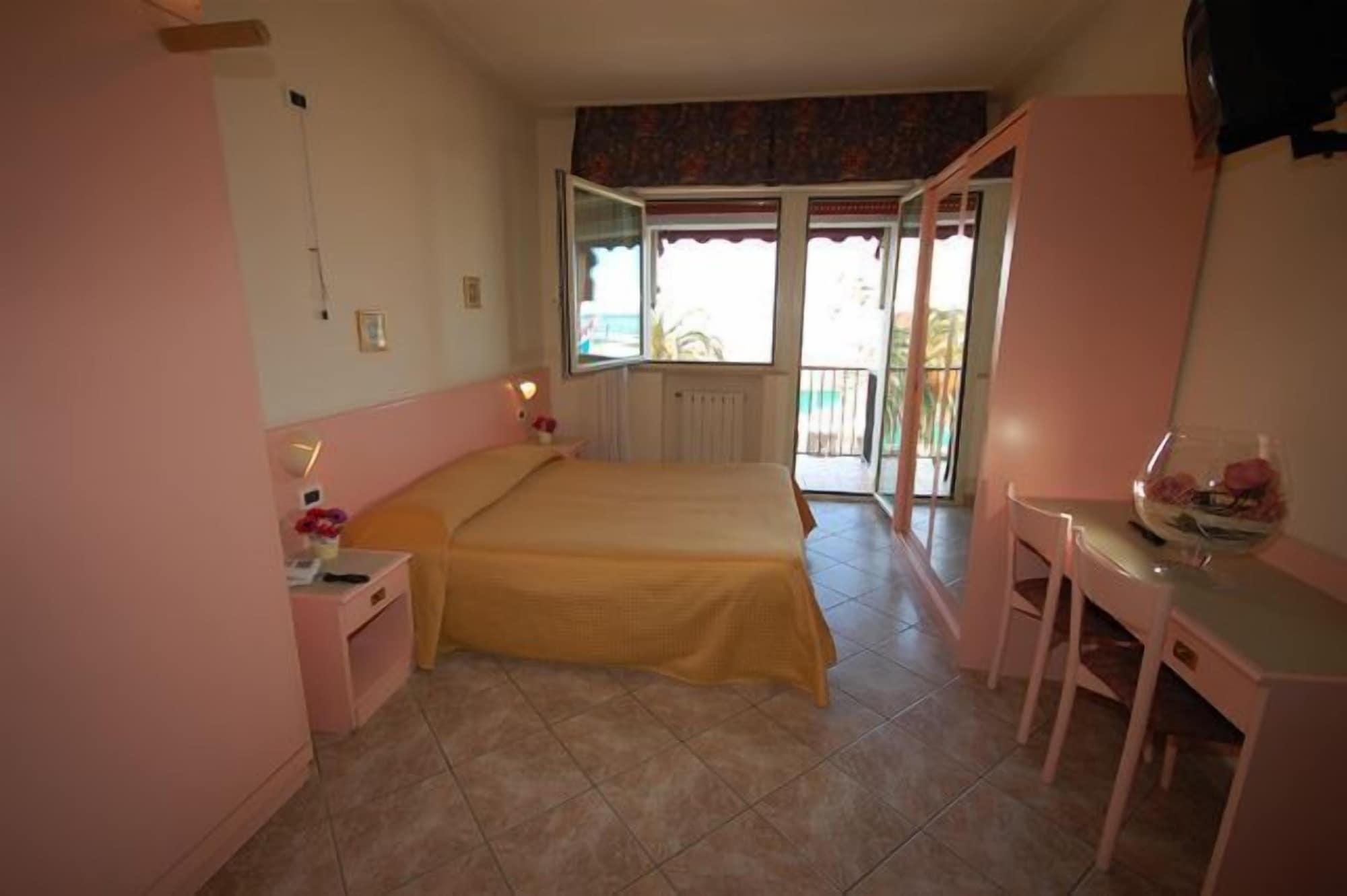 Hotel Bella Riviera Lungomare Viareggio Exterior foto