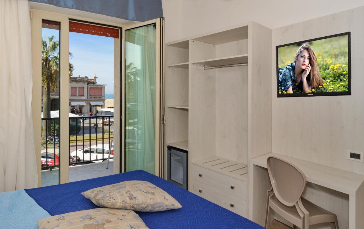 Hotel Bella Riviera Lungomare Viareggio Exterior foto